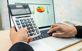 مالی هم داشته باشد